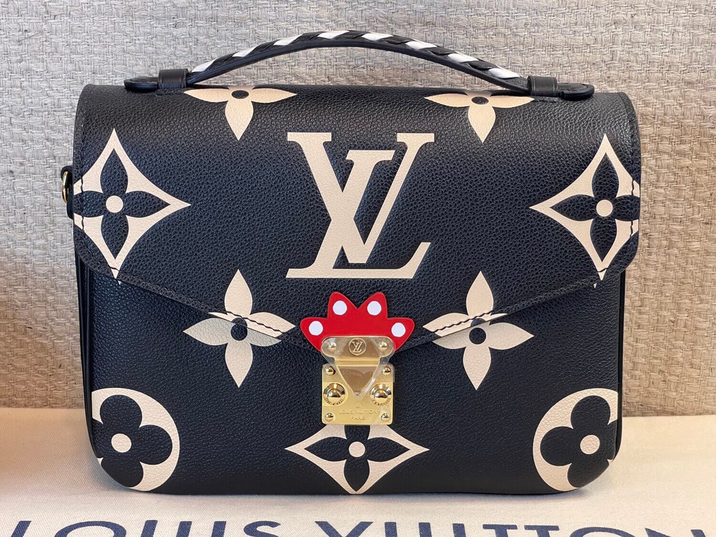 100 Original Louis Vuitton Pochette Metis Limited Edition CRAFTY